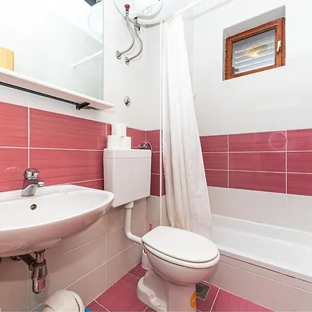 Sunny Apartment Makarska